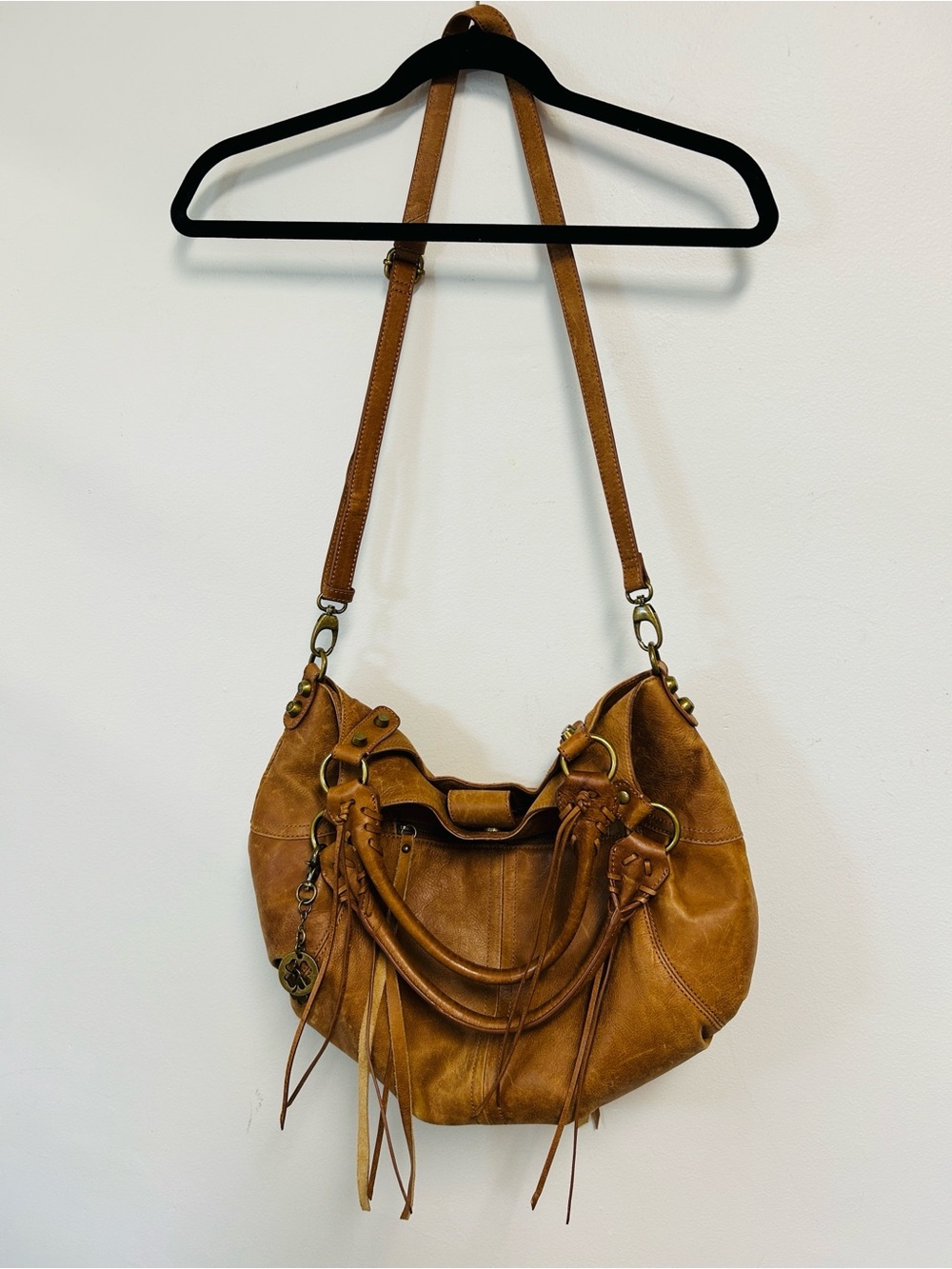 Lucky Brand Y2K Distressed 100% Soft Leather Hobo Fringe Top Handles Crossbody - Picture 3 of 16